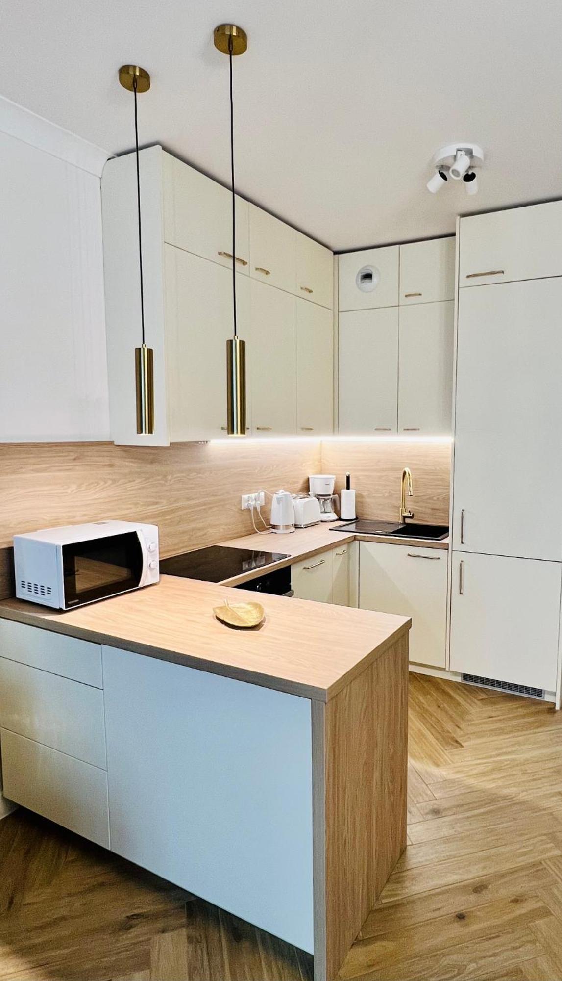 Atrium - Old Town Luxury Apartments - By Upstairs Cracovia Esterno foto