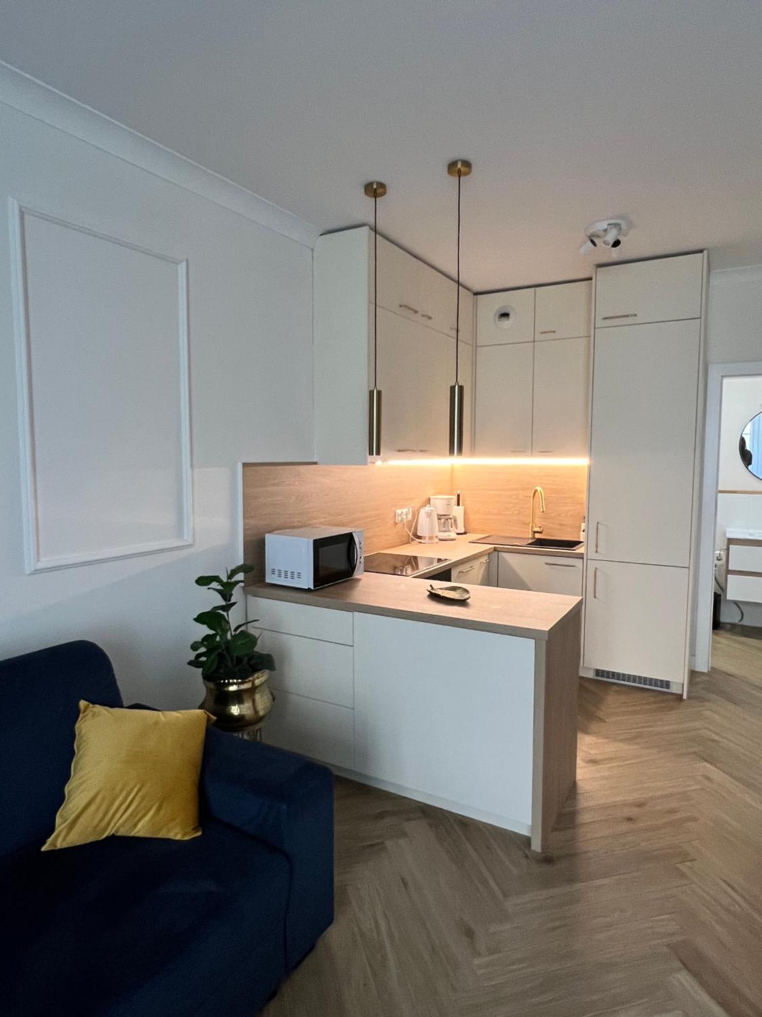 Atrium - Old Town Luxury Apartments - By Upstairs Cracovia Esterno foto